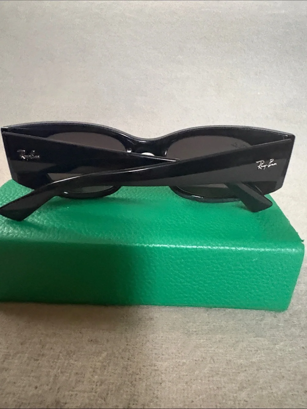 Ray-Ban chunky square